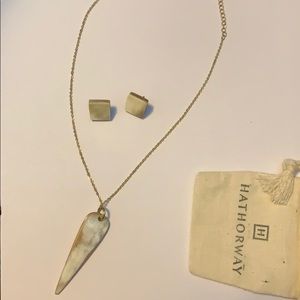 Hathorway set of two lucky horn necklace & earring